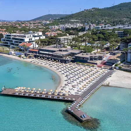 A11 Otel Çeşme